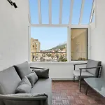 Apartment Sanja Center *