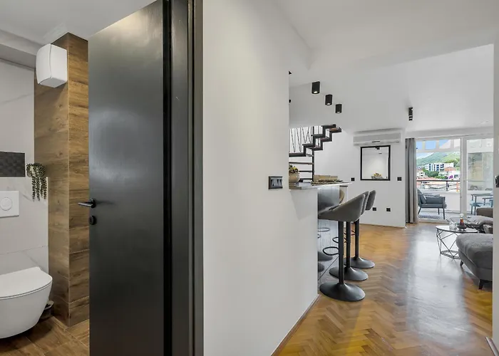 Sanja Center Apartment Makarska