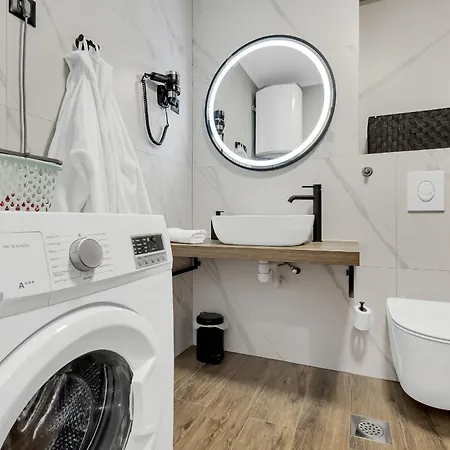 Sanja Center * Макарска